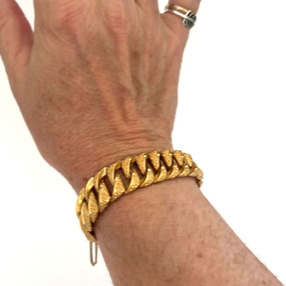 Vintage Monet Gold Tone Link Bracelet Signed Textured Statement Bracelet - Picture 2 of 7